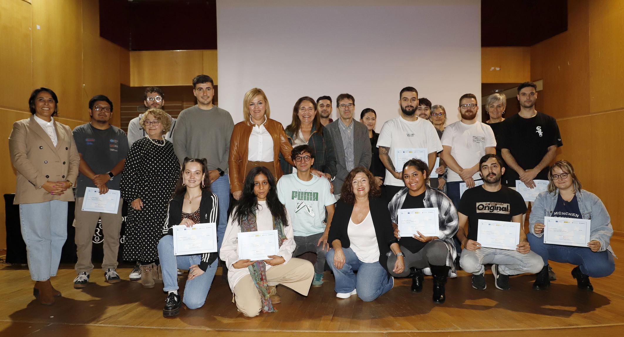 ana-ortiz-clausura-programa-empleo-garantia-juvenil-redondela-formaron-16