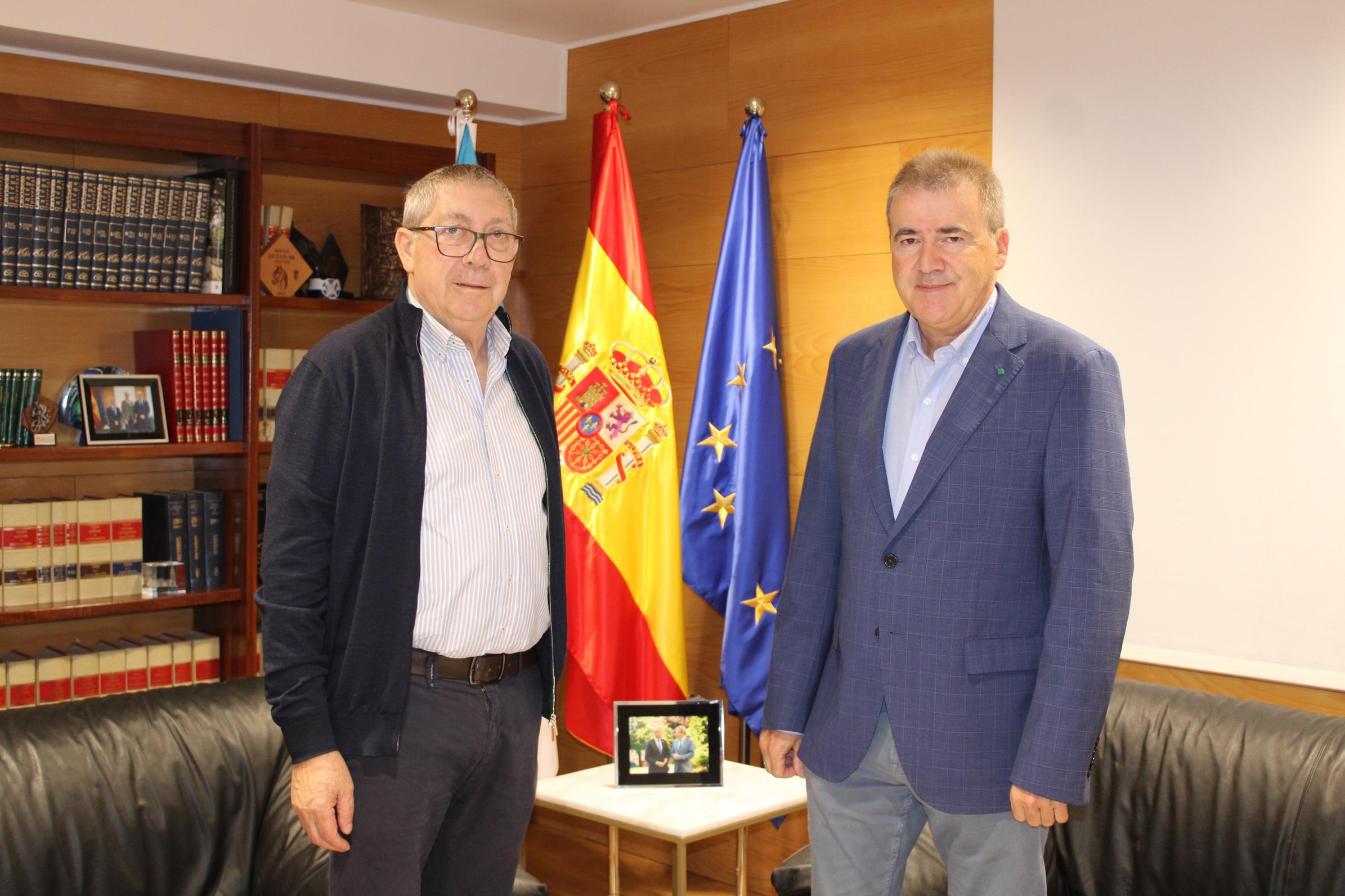 delegado-territorial-xunta-ourense-reune-con-alcalde-castrelo-val