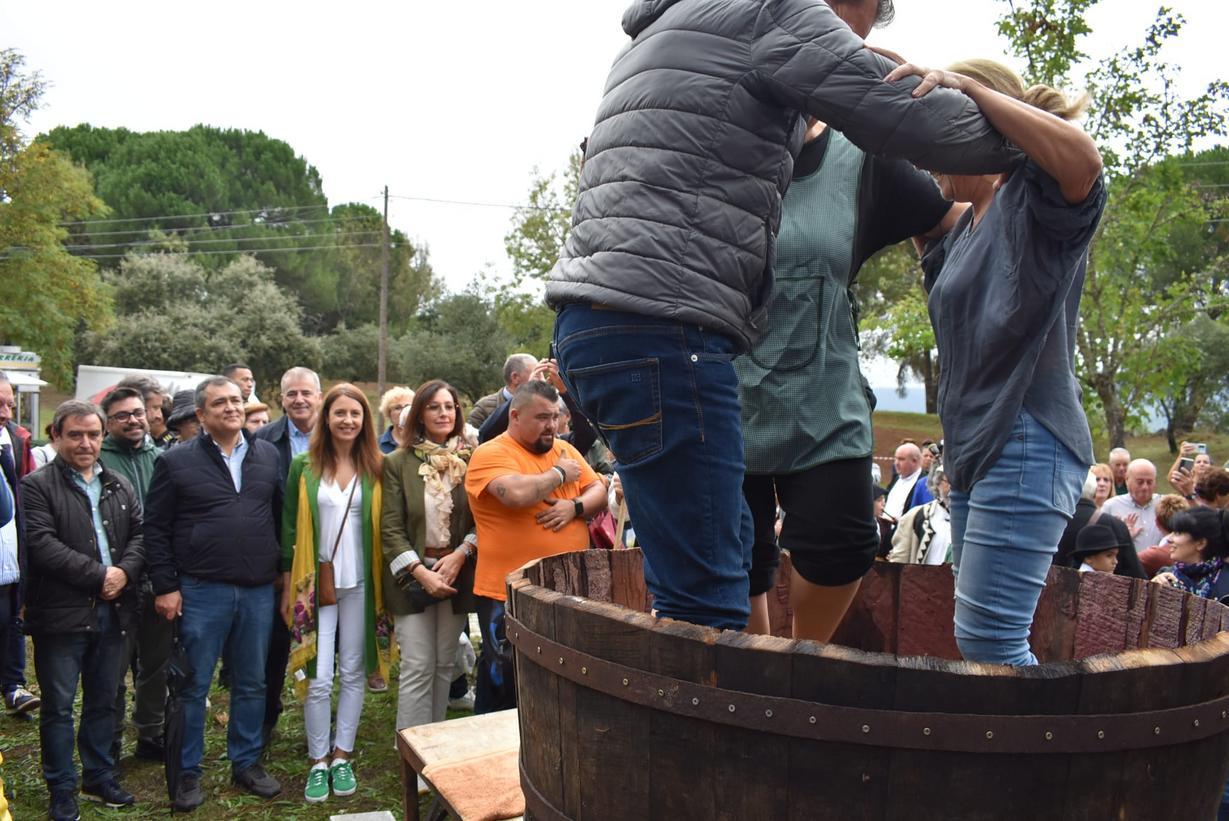 medio-rural-ensalza-calidad-cantidad-uva-recolectada-do-monterrei-iii-fiesta-vendimia