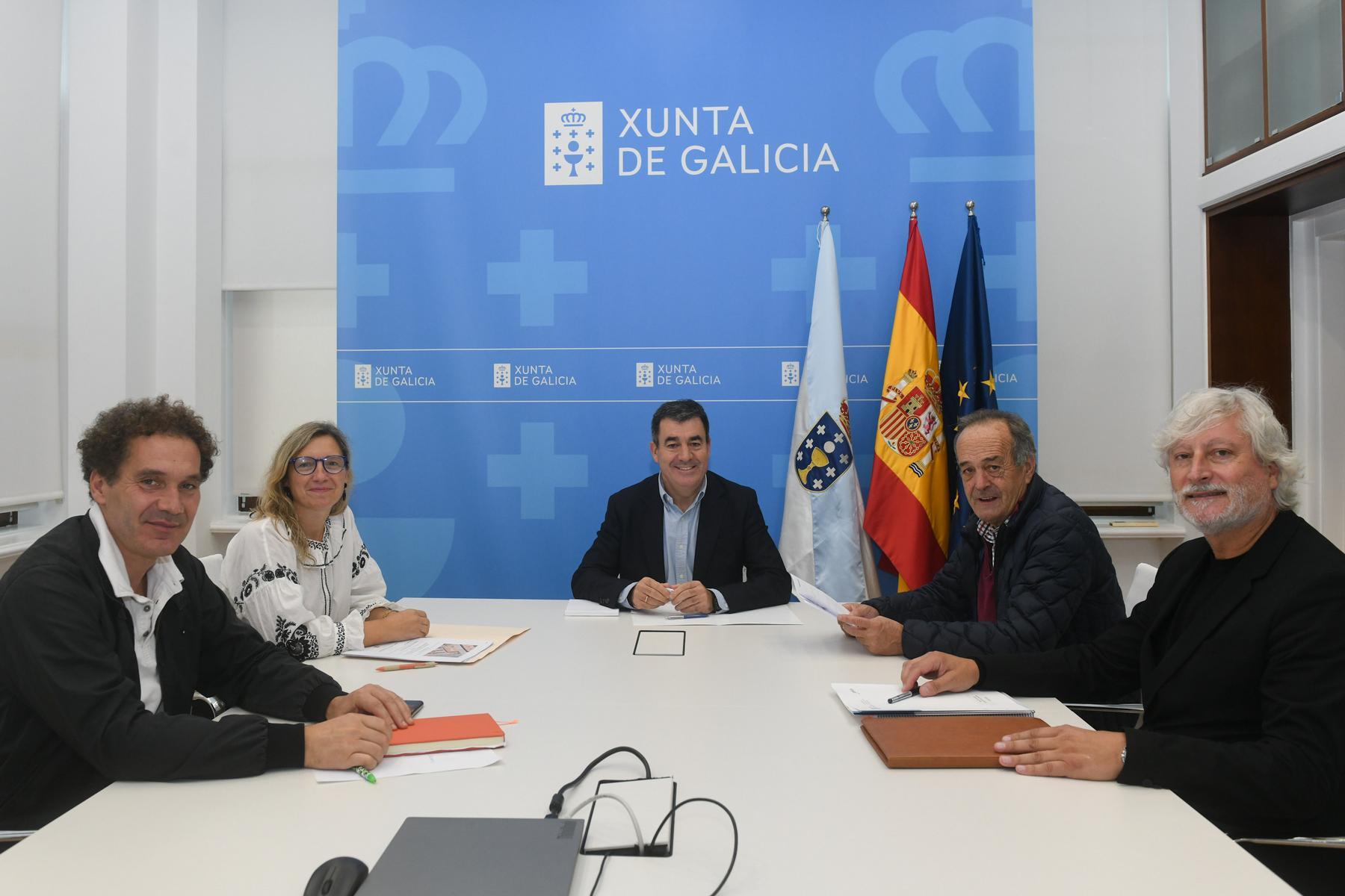 xunta-ayuntamiento-o-carballino-cooperaran-mejorar-centros-educativos