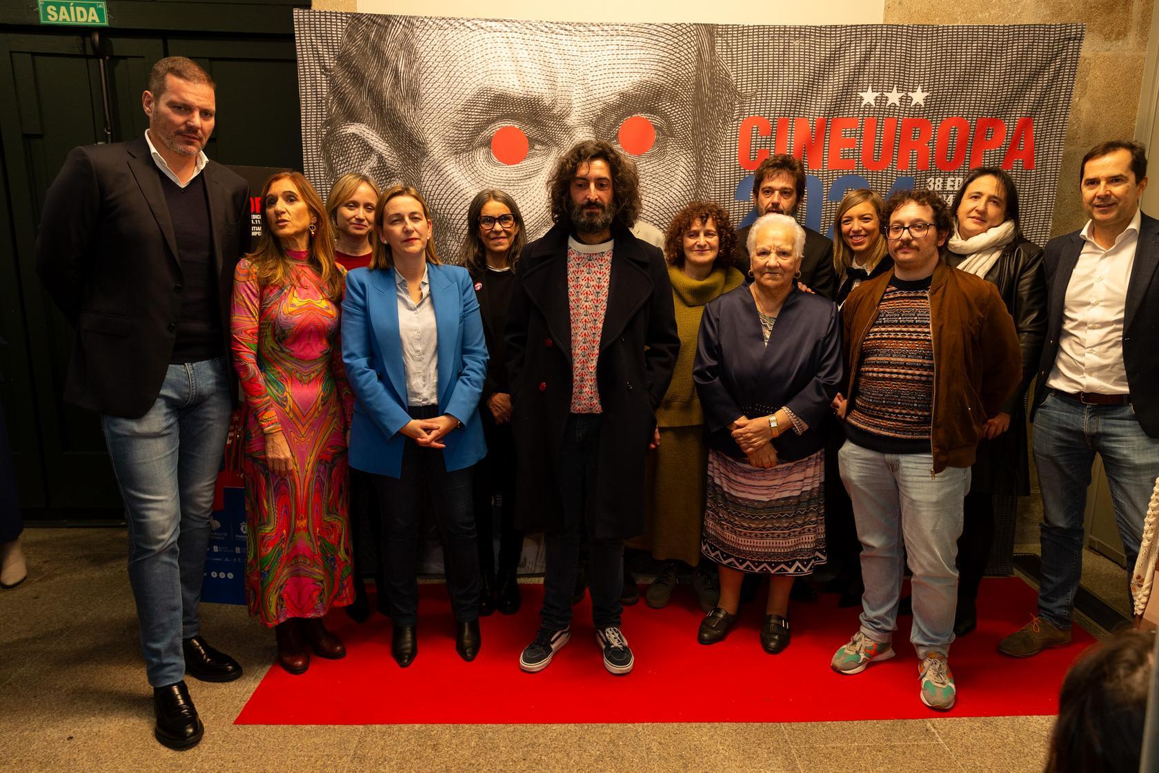 lopez-campos-asiste-estreno-galicia-filme-la-parra-marco-festival-cineuropa