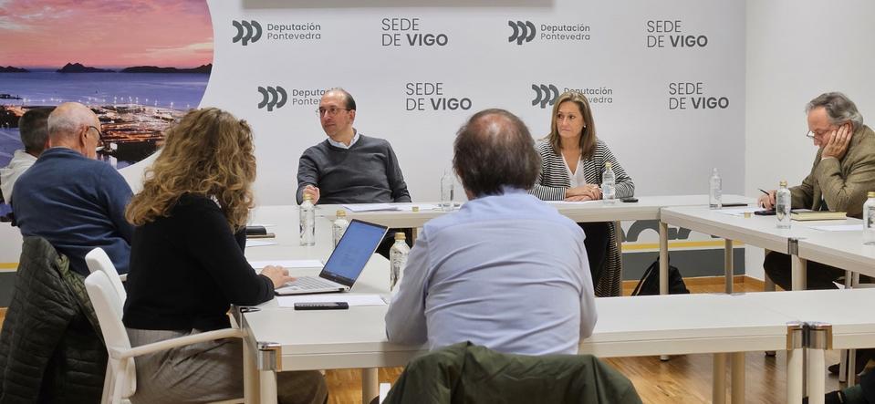 xunta-galicia-diputacion-pontevedra-reuniones-plan-usos-teatro-cine-fraga